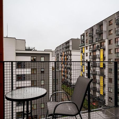 Apart D&K Free Parking Cybernetyki 2E Apartamento Varsóvia Exterior foto